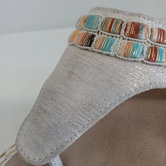 Alegria Women's Vanessa thong  Sandals silver Gold  size 37.  VAN-261 - Picture 9 of 11